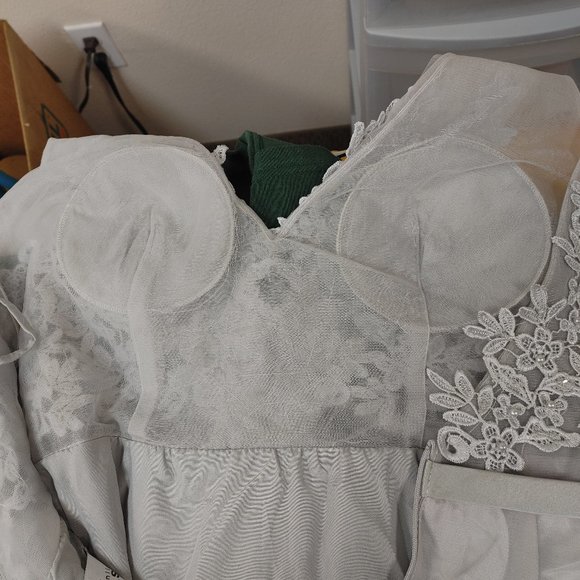 PROM/WEDDING LIGHT GRAY TULLE WITH FLORAL APPLIQUES BY BABYONLINE D.R.E.S.S. - Picture 9 of 13